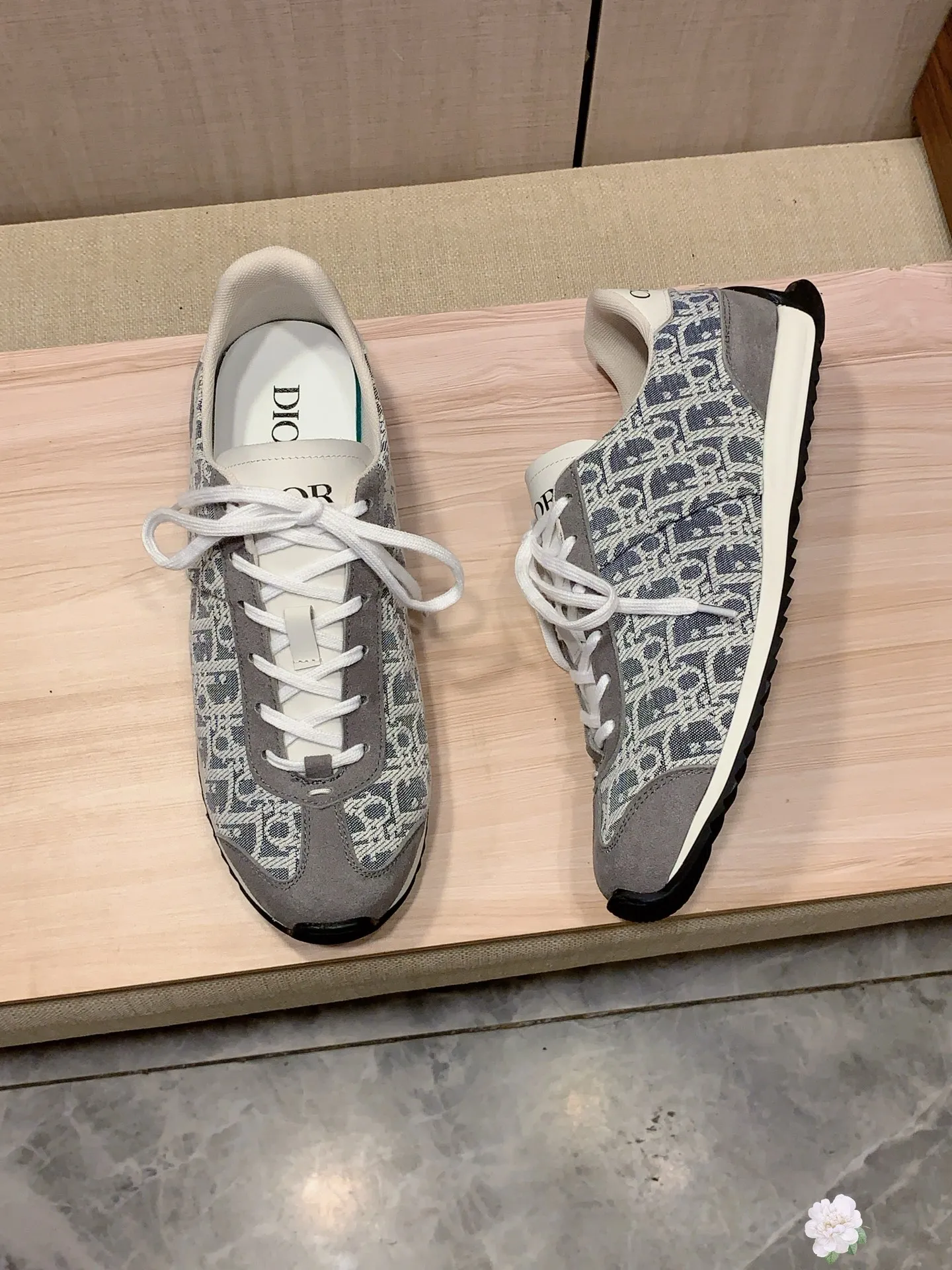 Men's Men's Shoes💰442💰💰🎩🎩[Lightning][Lightning] "Dior DIOR*" The latest and most popular casual shoes, top brand [seduce] luxury ~ purchasing agency, top ~ quality. [Strong] The upper is made of imported breathable cowhide with woven material ➕ breathable sheepskin feet (•) and fine workmanship. The original stylish and stylish soft rubber wear-resistant and non-slip outsole is light and comfortable on the feet. The real thing looks better when photographed in real life. 413: Code: 35-44, 45.46 can be customized, 8️⃣ colors selected